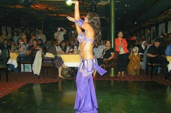 Dinner Nile Cruise and Belly Dancing Show in Cairo